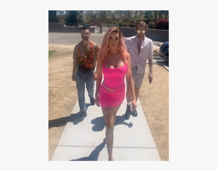 Nabilla Enceinte Coachella, HD Png Download