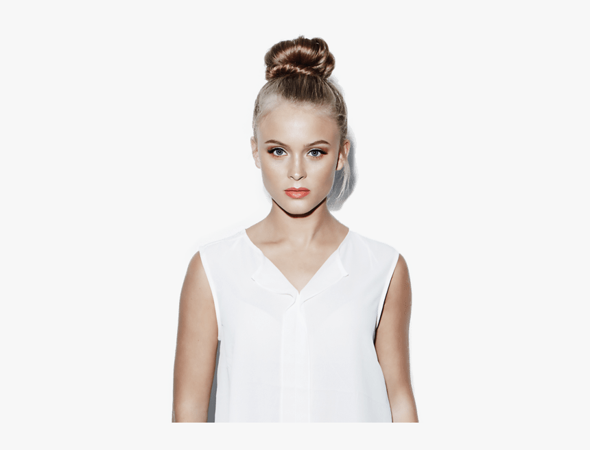 Zara Larsson Standing - Zara Larsson, HD Png Download