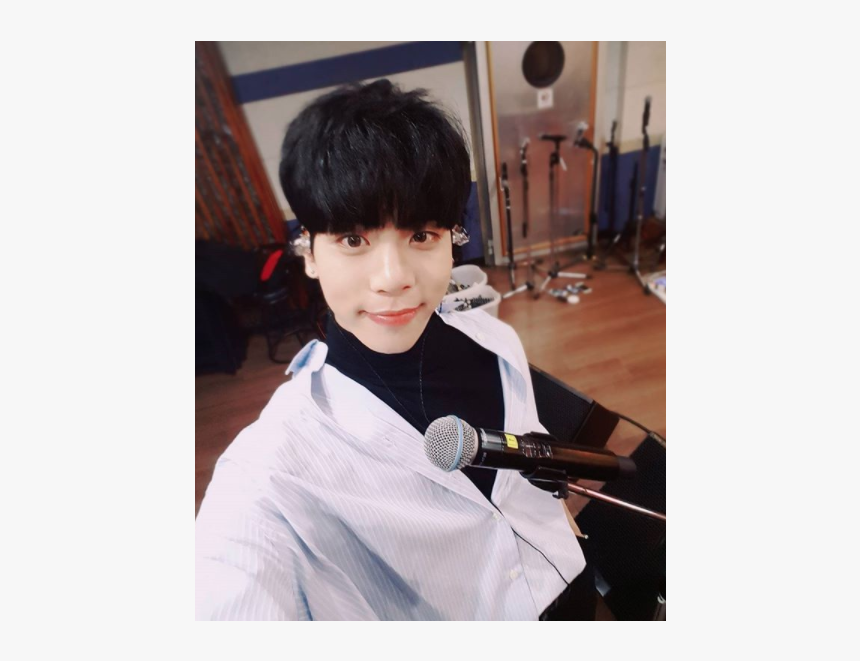 Chester Bennington Jonghyun, HD Png Download