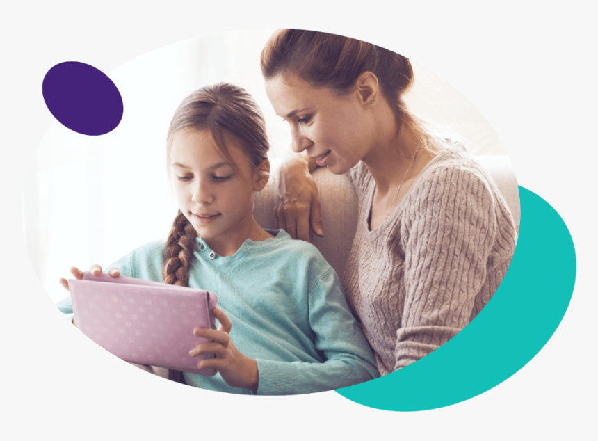 Parent And Kid Using Tablet Together - Mother, HD Png Download