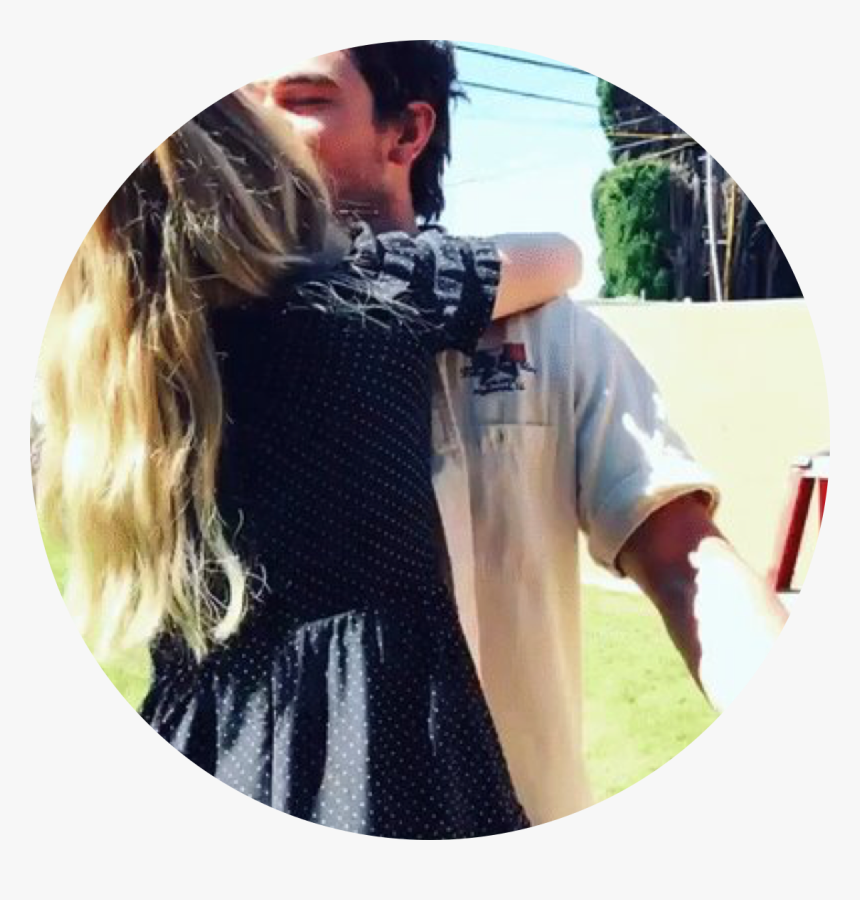 Lili Reinhart And Kj Apa Hug, HD Png Download