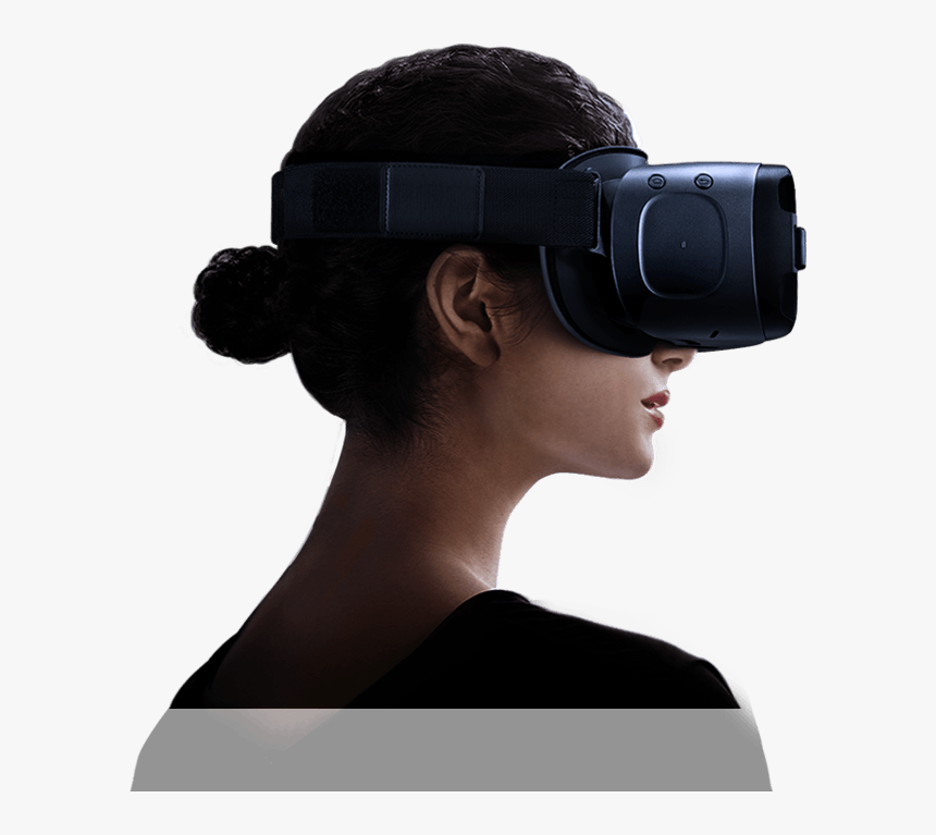 A Person Using The Gear Vr With Controller And The - Vr Person Png, Transparent Png