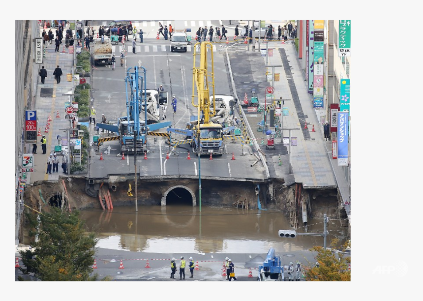 Transparent Sinkhole Png - Dziura Na Skrzyzowaniu W Japoni, Png Download