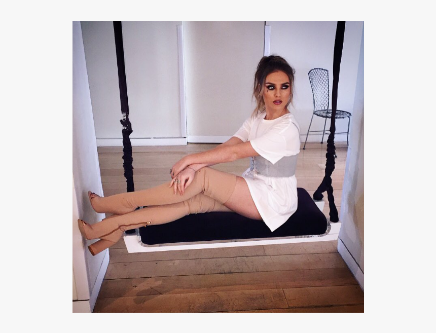 Perrie Edwards Looks 2017, HD Png Download