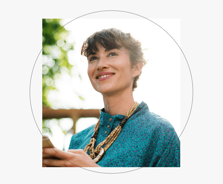 Imagen De Mujer Sonriendo A La Espera De Que Le Entreguemos - Woman, HD Png Download
