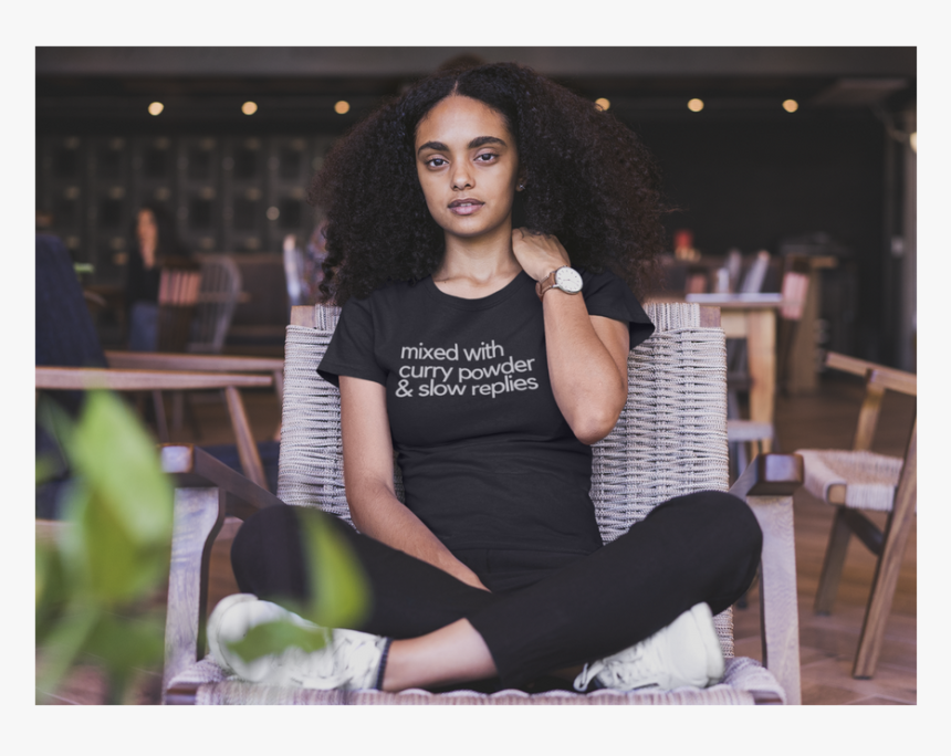 Image Of Female Mixed With Curry/jerk Seasoning - Lute Como Uma Garota Camiseta Vermelha, HD Png Download