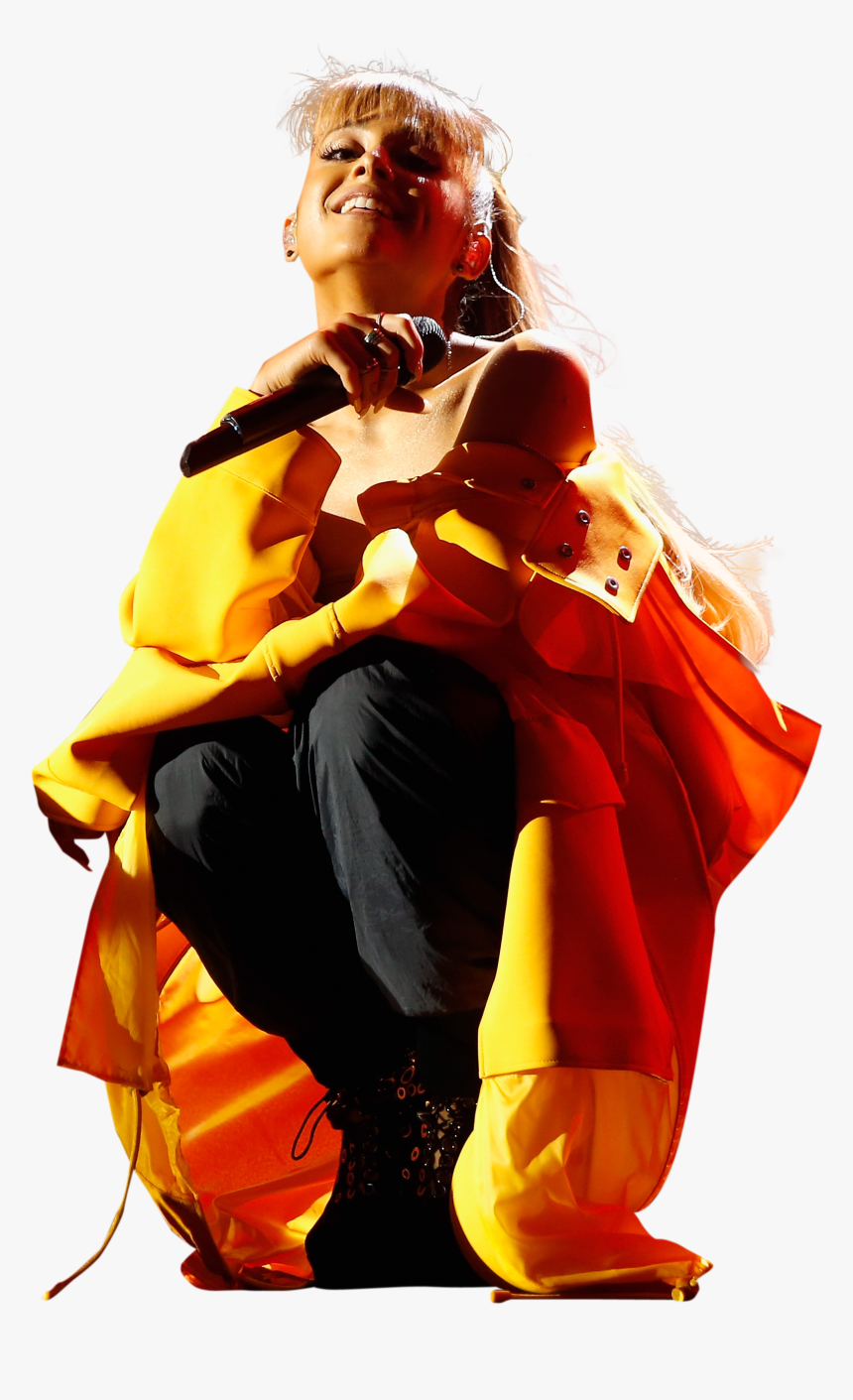 Ariana Grande In Yellow Dress On Stage Png Image - Ariana Grande Iheartradio Music Festival 2016, Transparent Png