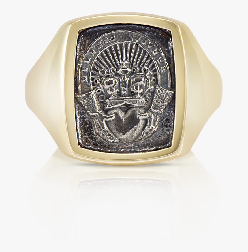 18ct Yellow Gold Large Cushion Claddagh Badge Signet - Engagement Ring, HD Png Download