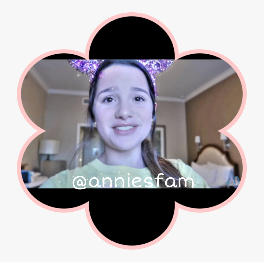 •honestly So Hard For Annie To Keep A Straight Face, - Girl, HD Png Download