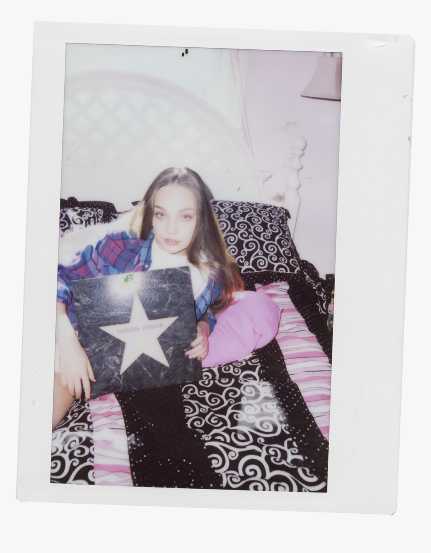 Maddie Ziegler In Nylon May - Maddie Ziegler's Pittsburg Room, HD Png Download